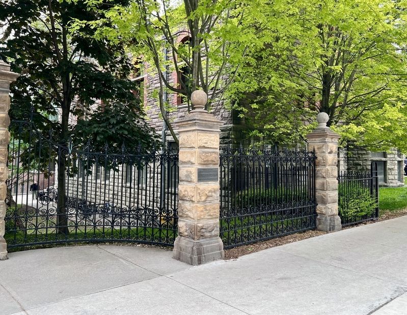 Queen Alexandra Gateway Marker image. Click for full size.