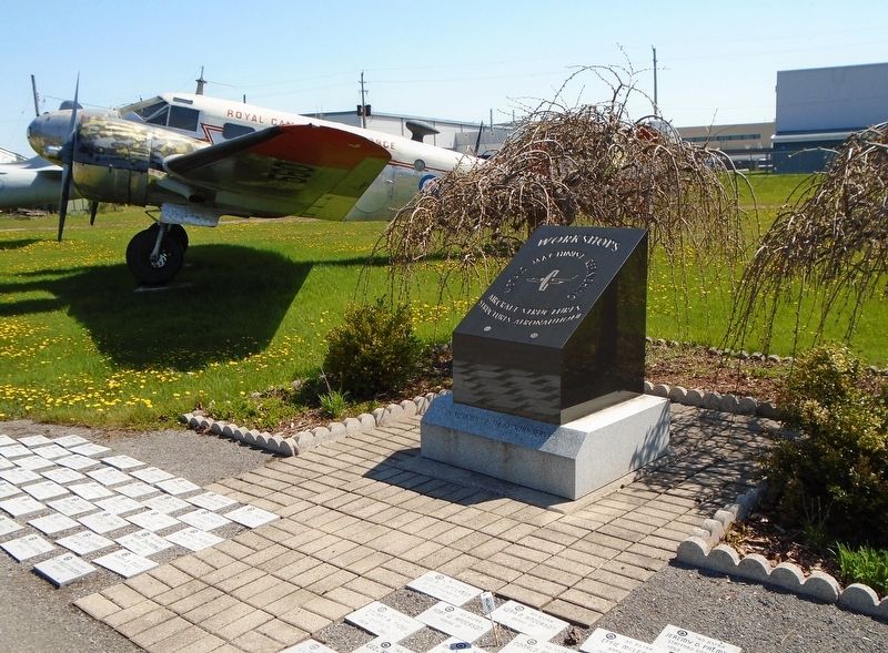 Aircraft Structures/<lang=fr>Structures aeronautique</lang=fr> Memorial. Click for full size. Aircraft Structures/<lang=fr>Structures aeronautique</lang=fr> Memorial image. Click for full size.