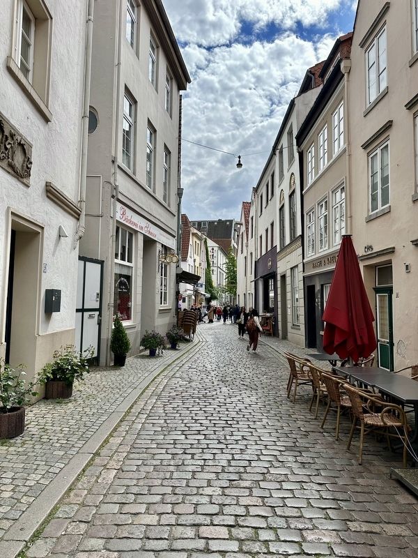 Schnoor - looking west (taken from about 50 m. east of the marker) image. Click for full size.