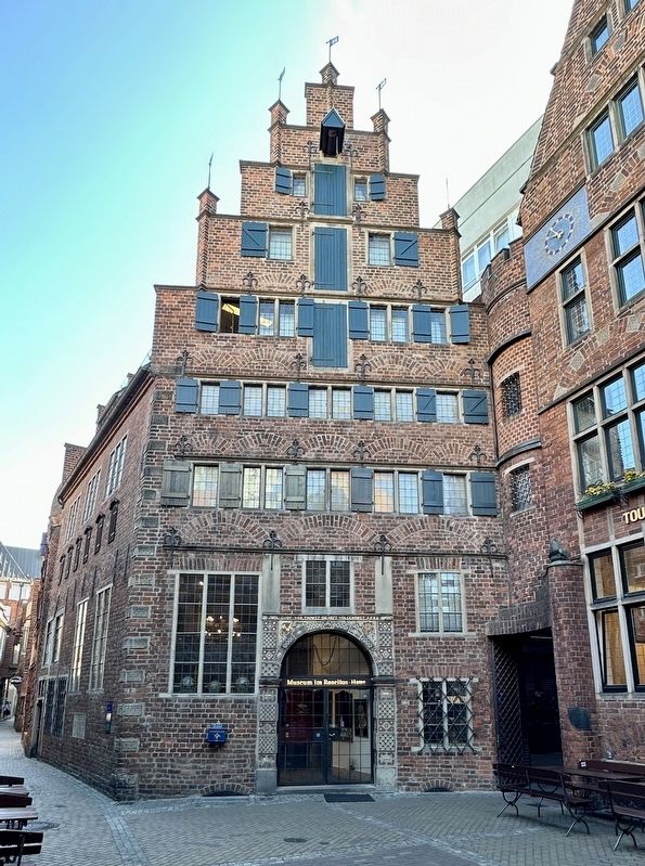 Roselius-Haus / Roselius House and marker image. Click for full size.