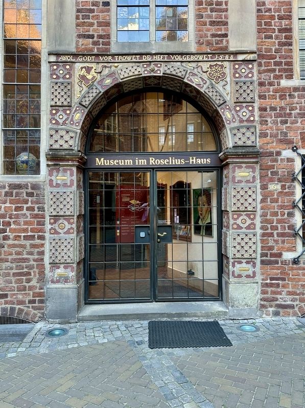 Roselius-Haus / Roselius House - entrance image. Click for full size.