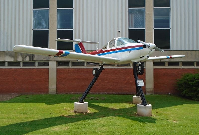 1981 PA-38 Tomahawk II and Marker. Click for full size. 1981 PA-38 Tomahawk II and Marker image. Click for full size.