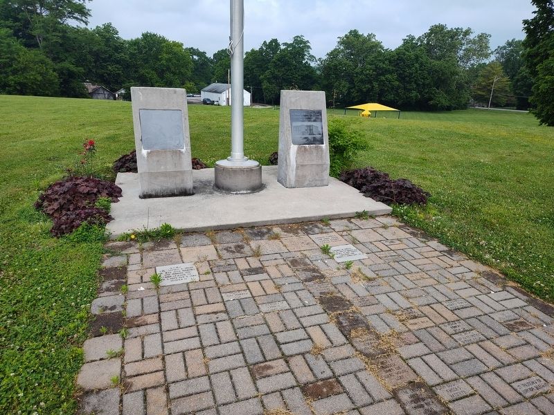 Somerville Veterans Memorial / Somerville School Marker image. Click for full size.