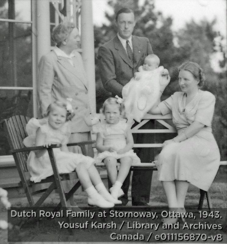 Marker detail: Dutch Royal Family at Stornoway, Ottawa, 1943 image. Click for full size.