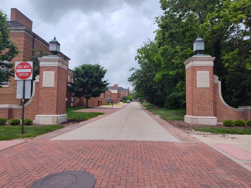 These Entrance Gates Marker image. Click for full size.