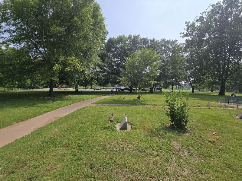 Tree of Defense Marker near east parking lot of Bissett Park image. Click for full size.