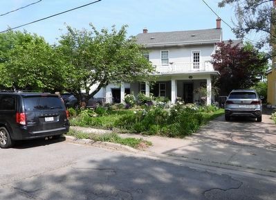 Squire Home Residence - 48 Albert Street East - Marker in context image. Click for full size.