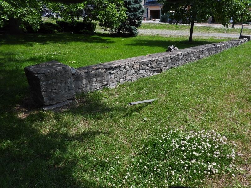 Griffiths House c. 1922 - Marker in context. Click for full size. Griffiths House c. 1922 - Marker in context image. Click for full size.
