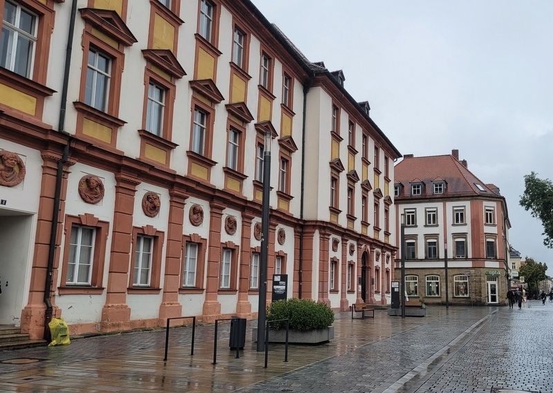Alte Burg / Old Castle Marker (left side) image. Click for full size.