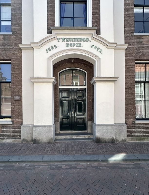 Wijnbergshofje / Mennonite Almshouse Marker - wide view image. Click for full size.