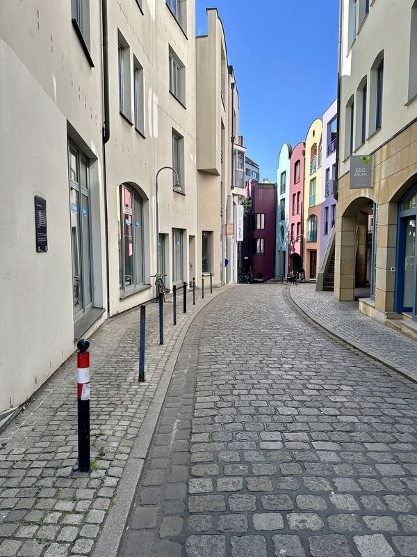Looking south on Marterburg, with marker visible on the left image. Click for full size.