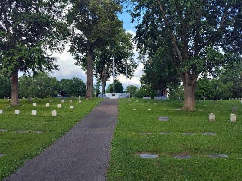 Hamilton Civil War Memorial image. Click for full size.