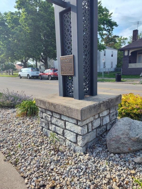 1913 Flood Marker. Click for full size. 1913 Flood Marker image. Click for full size.