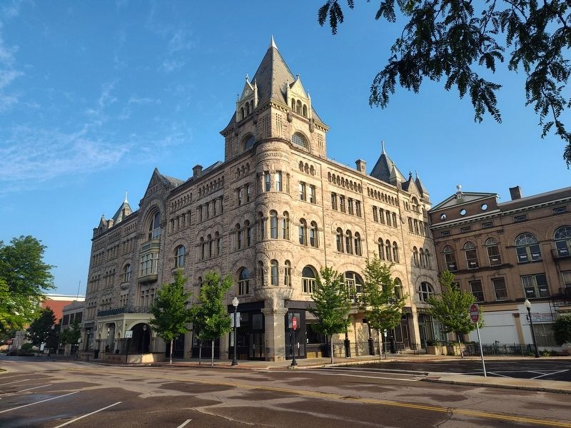 Orr-Statler Block (Piqua Public Library). Click for full size. Orr-Statler Block (Piqua Public Library) image. Click for full size.