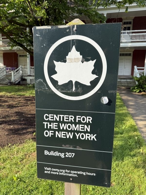 NYC Parks signage for Building 207 image. Click for full size.