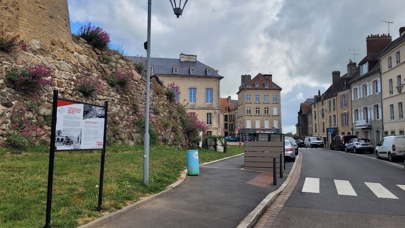 The view of the marker along the street image. Click for full size.