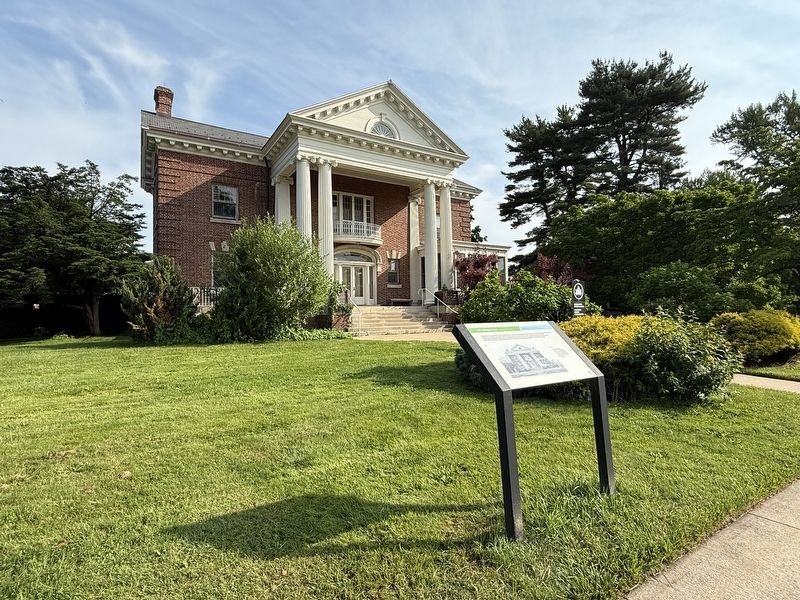 Building 422 "The Commandant's House". Click for full size. Building 422 "The Commandant's House" image. Click for full size.
