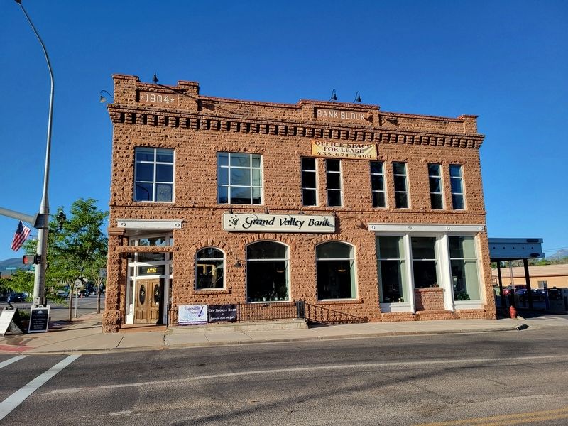 Heber Bank Block Building (North Side) image. Click for full size.