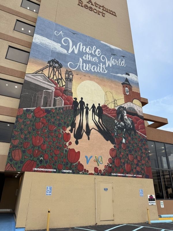 The mural from Trevor Lucas and Seth Lubaton image. Click for full size.
