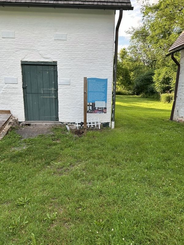 Brick House Marker image. Click for full size.