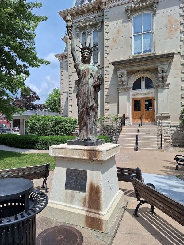 Replica of the Statue of Liberty Marker. Click for full size. Replica of the Statue of Liberty Marker image. Click for full size.