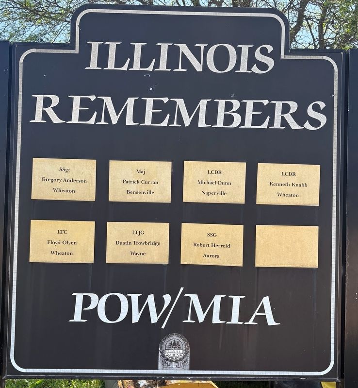 Illinois Remembers POW/MIA Marker image. Click for full size.