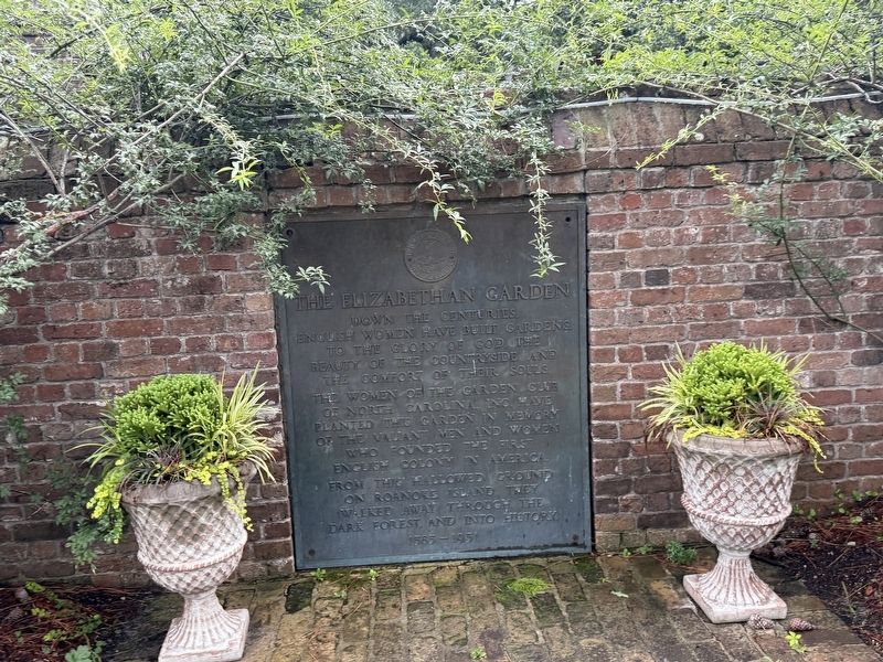 The Elizabethan Garden Marker image. Click for full size.