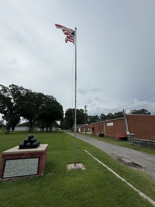Veterans Memorial image. Click for full size.