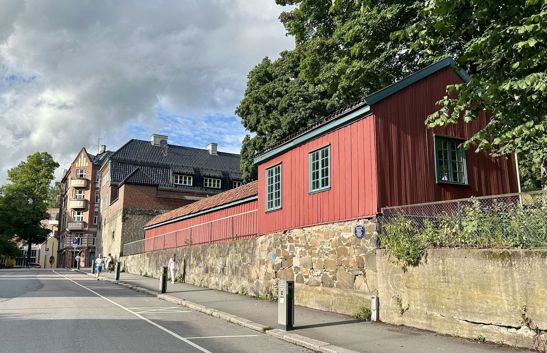 Kjeglebanen / Bowling Alley and marker. Click for full size. Kjeglebanen / Bowling Alley and marker image. Click for full size.