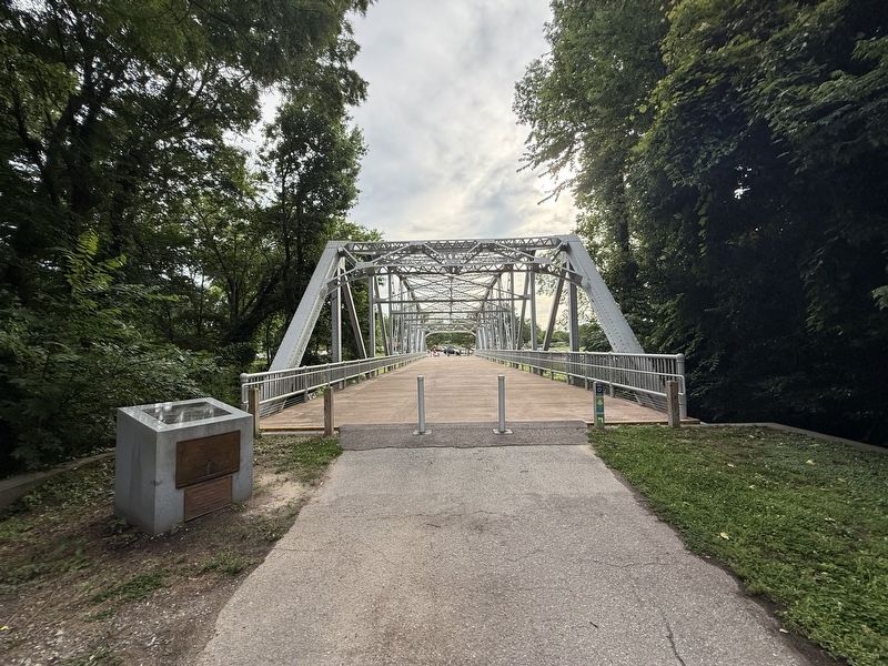 Town Commons Park Bridge. Click for full size. Town Commons Park Bridge image. Click for full size.