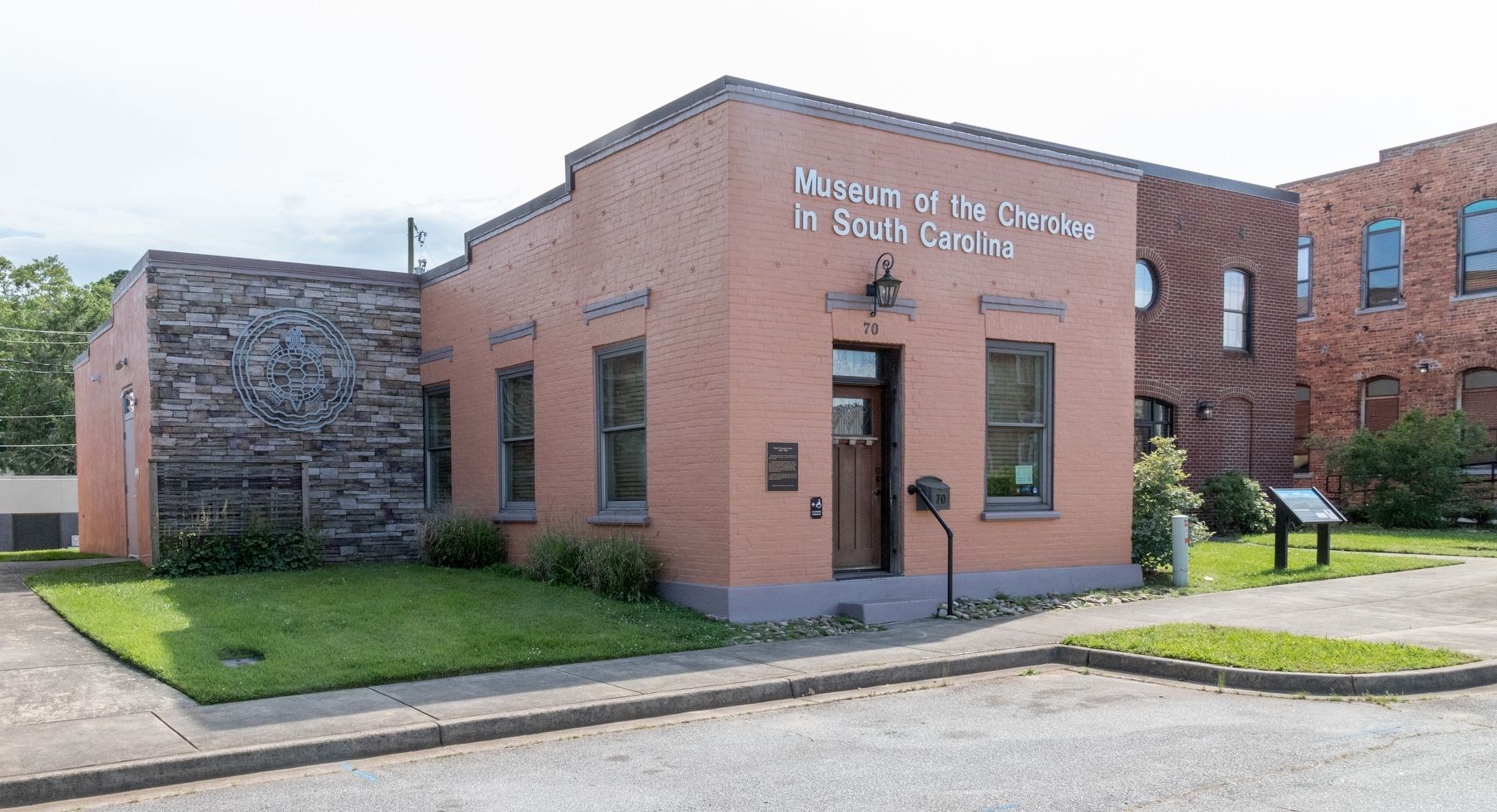 Museum of the Cherokee in South Carolina, Walhalla SC. Click for full size. Museum of the Cherokee in South Carolina, Walhalla SC image. Click for full size.