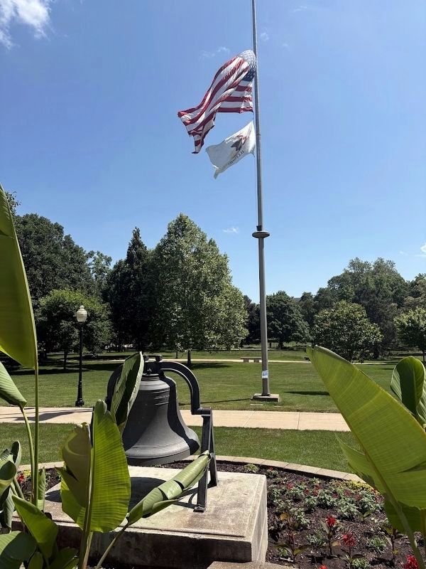 Veterans Memorial and flagpole. Click for full size. Veterans Memorial and flagpole image. Click for full size.
