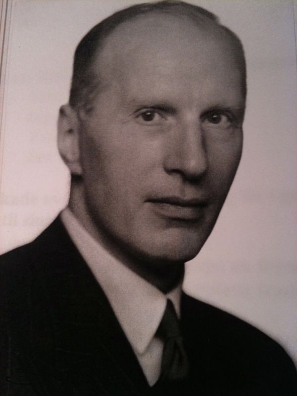 Norwegian athlete and diplomat Sigurd Emil Roll image. Click for full size.