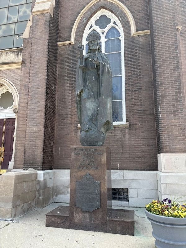 Jesus Christ King of the Universe Statue. Click for full size. Jesus Christ King of the Universe Statue image. Click for full size.