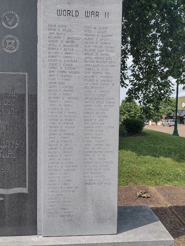 Weakley County War Memorial image. Click for full size.