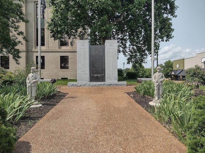 Weakley County War Memorial image. Click for full size.