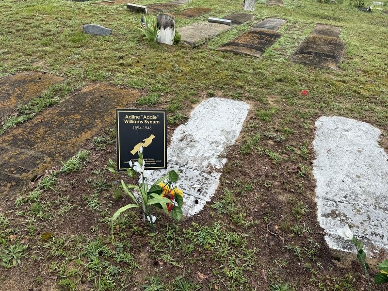Addie Williams Bynum Grave Site image. Click for full size.