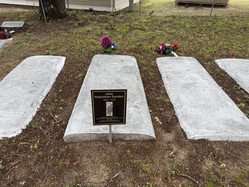 John Napoleon Darden Grave Site image. Click for full size.