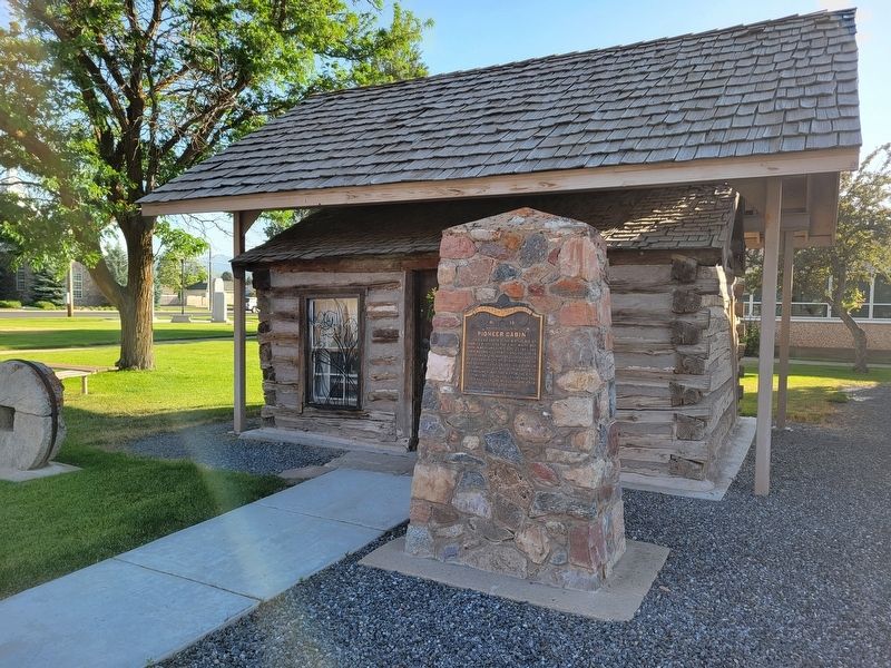 Pioneer Cabin Marker. Click for full size. Pioneer Cabin Marker image. Click for full size.