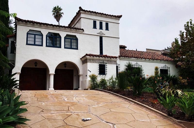 817 N Glendale Blvd image. Click for full size.