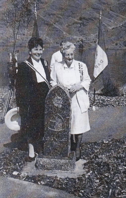 Lewis and Clark Marker dedication ceremony, State Regent Shirley Wagers, State Historian Leota King. Click for full size. Lewis and Clark Marker dedication ceremony, State Regent Shirley Wagers, State Historian Leota King image. Click for full size.