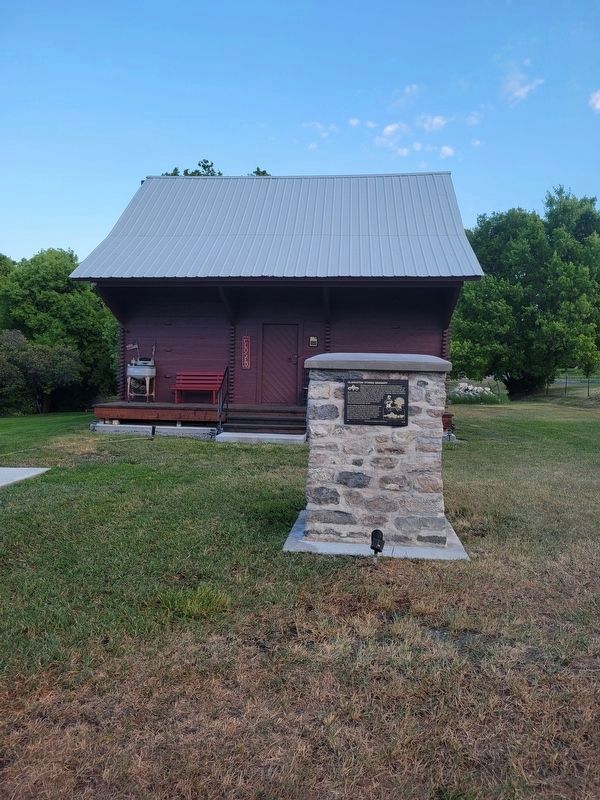 Clarkston Tithing Granary Marker and Building image. Click for full size.