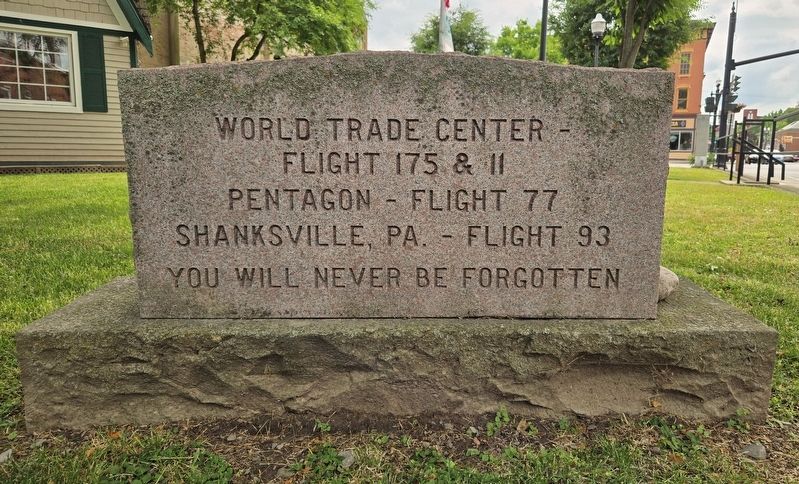 Tribute to the Fallen Heroes of 9/11 Marker image. Click for full size.