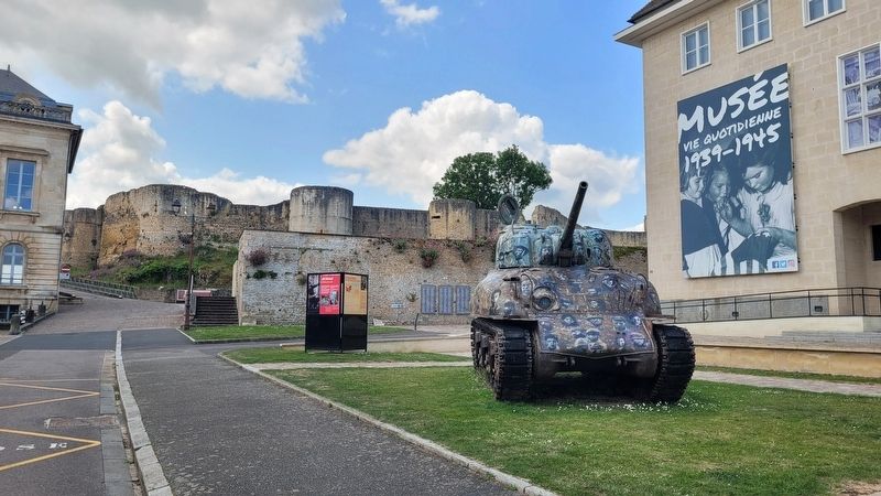 The view of the memorial behind the tank image. Click for full size.