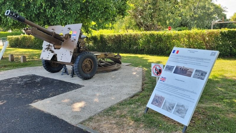 25 Pounder Field Gun and Marker. Click for full size. 25 Pounder Field Gun and Marker image. Click for full size.