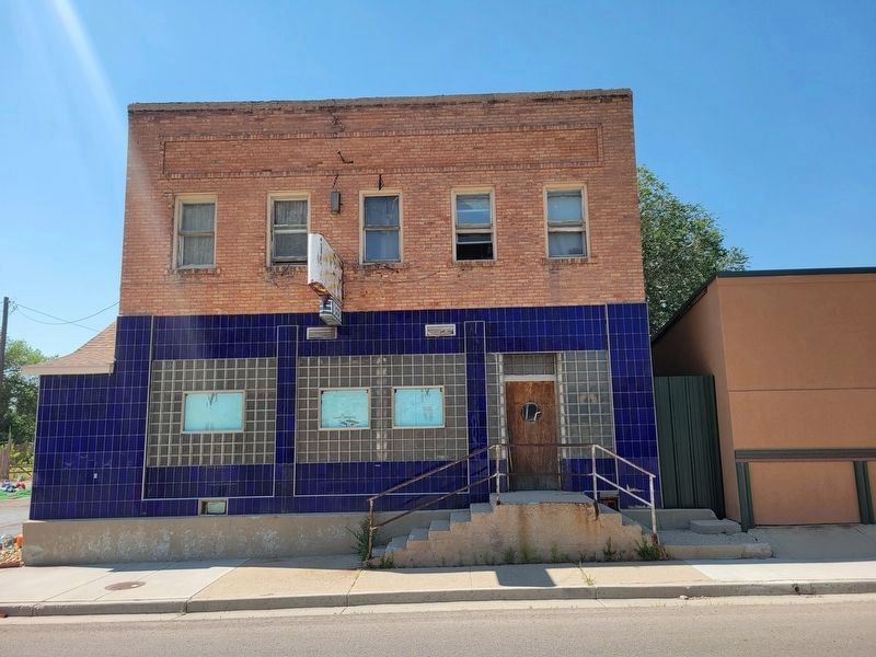 Rainbow Inn Building image. Click for full size.
