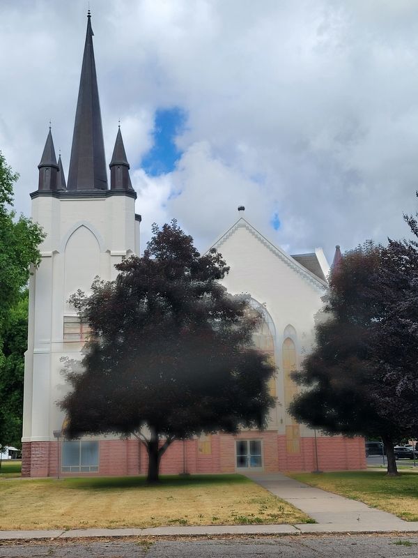 Wellsville Tabernacle Building image. Click for full size.