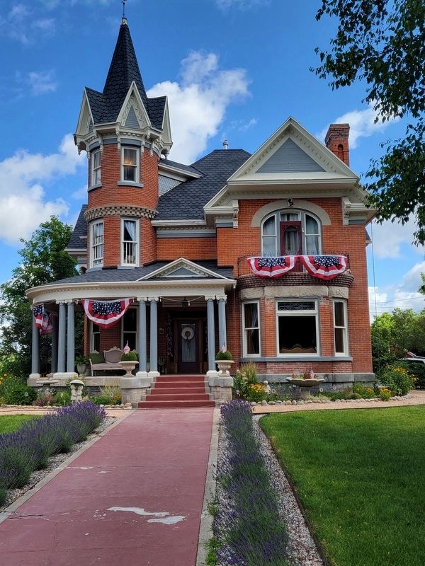 Soren Hansen Castle Building image. Click for full size.