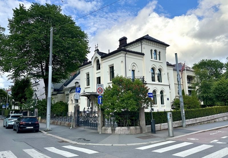 Kristian Birkeland Marker - wide view image. Click for full size.