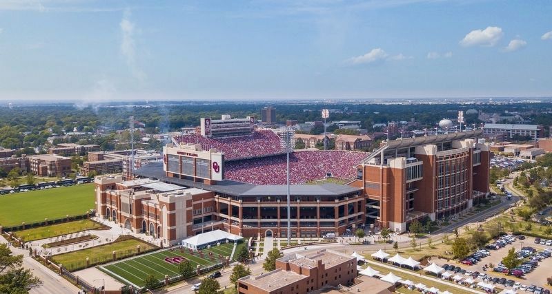 The Gaylord Family-Oklahoma Memorial Stadium image. Click for full size.
